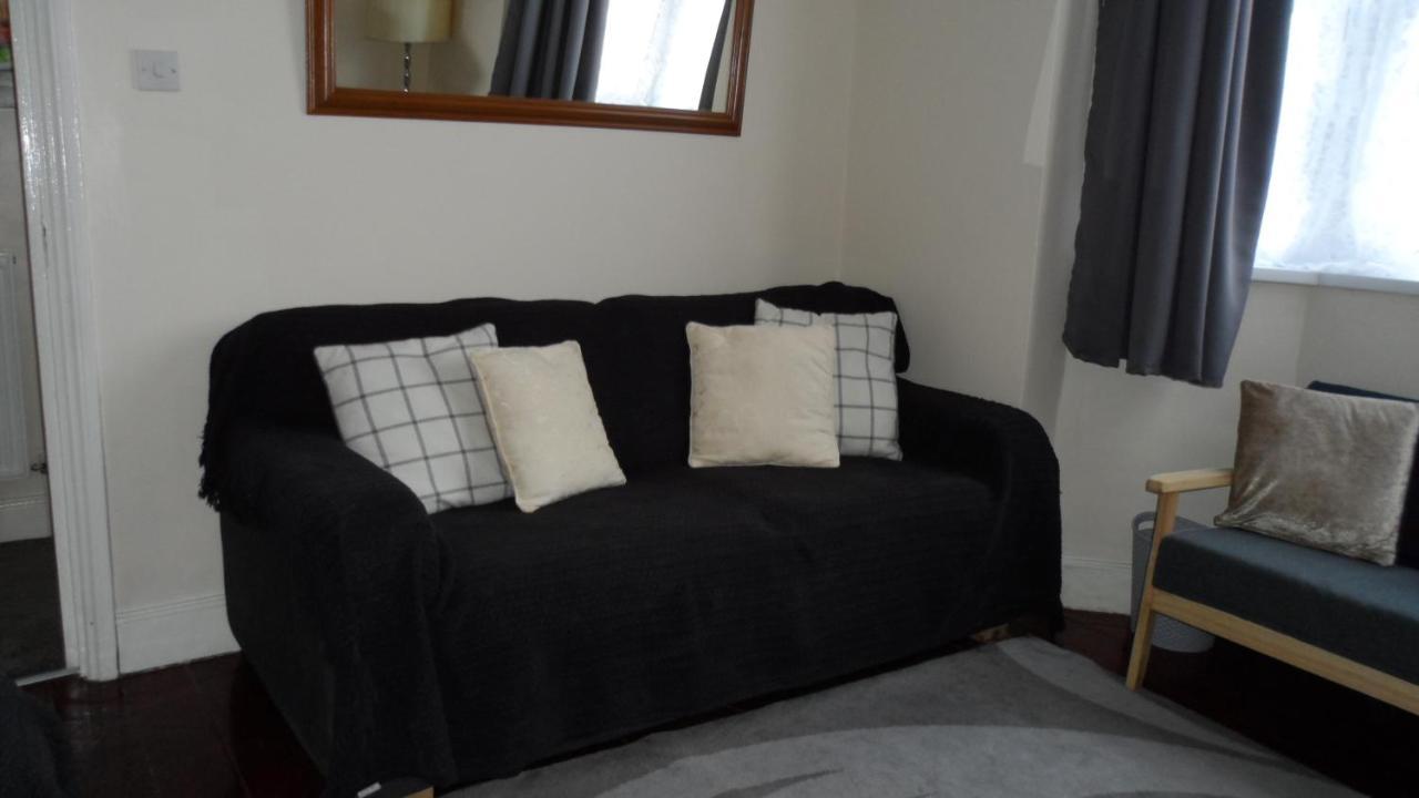 Bubblesbnb 7 Bedroom House, 16 Beds, Sleeps 22 Hébergement de vacances