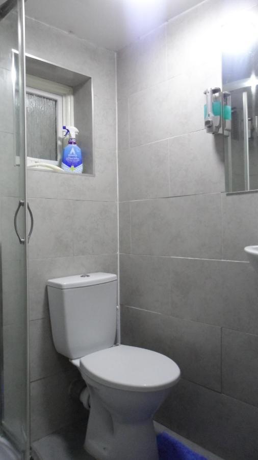Hébergement de vacances Bubblesbnb 7 Bedroom House, 16 Beds, Sleeps 22 Londres