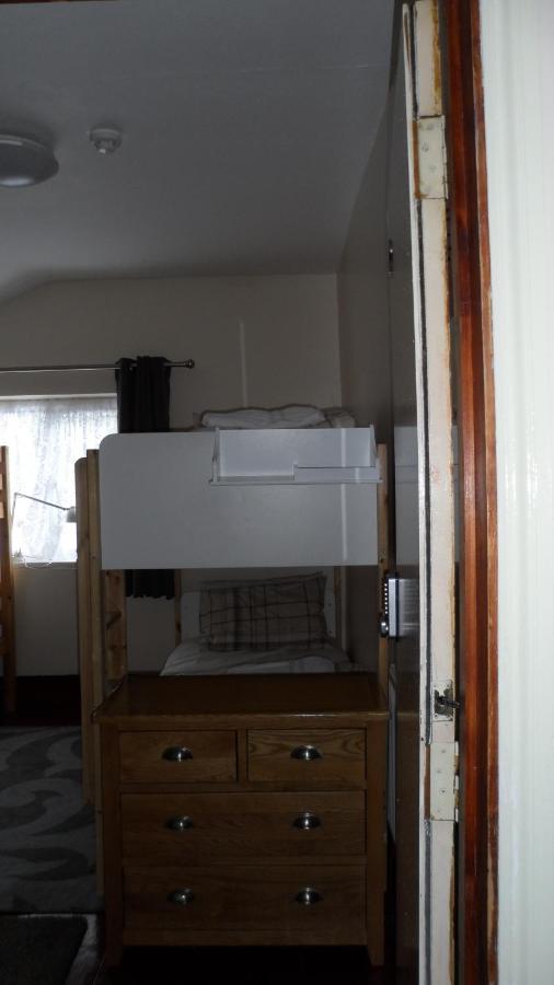 Bubblesbnb 7 Bedroom House, 16 Beds, Sleeps 22 Hébergement de vacances Londres